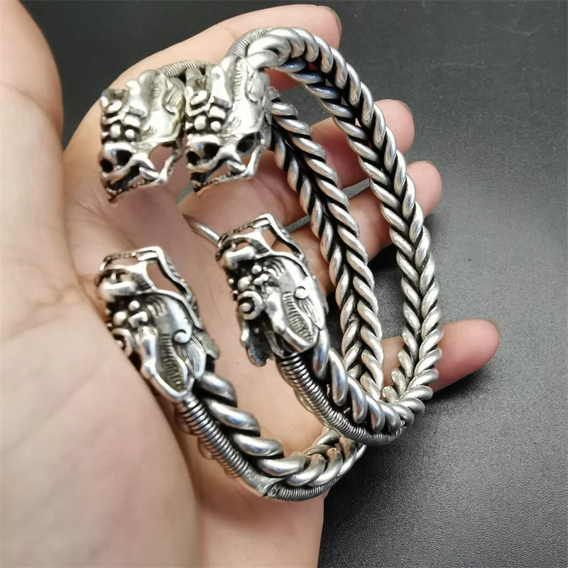 Maichuang/тибетский серебряный инкрустированный браслет с головой дракона Модные Браслеты Индивидуальные очаровательные ювелирные изделия Из...
Maichuang/тибетский серебряный инкрустированный браслет с головой дракона Модные Браслеты Индивидуальные очаровательные ювелирные изделия Из...