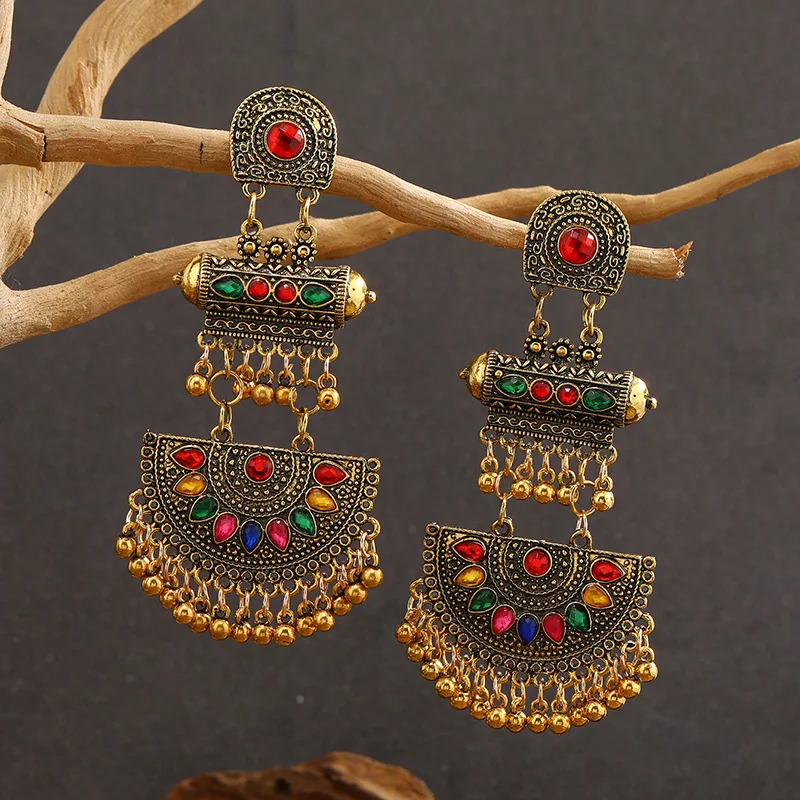 Ins индийские Jhumki Jhumka Ручной работы Бусины Антикварные Золотые богемные серьги для пирсинга винтажные Модные женские ювелирные изделия для ...
Ins индийские Jhumki Jhumka Ручной работы Бусины Антикварные Золотые богемные серьги для пирсинга винтажные Модные женские ювелирные изделия для ...