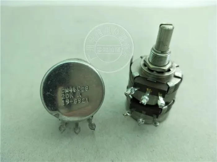 Мексиканский двойной потенциометр б/у CM4602820K, Длина ручки 25 мм
Мексиканский двойной потенциометр б/у CM4602820K, Длина ручки 25 мм