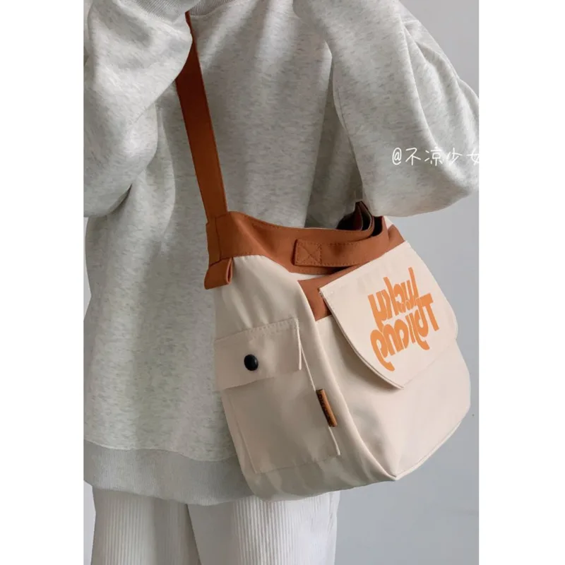 Large Capacity Bag Women's Versatile Color Contrast Single Shoulder Messenger Bag Commuter College Student Tote Bag
Large Capacity Bag Women's Versatile Color Contrast Single Shoulder Messenger Bag Commuter College Student Tote Bag