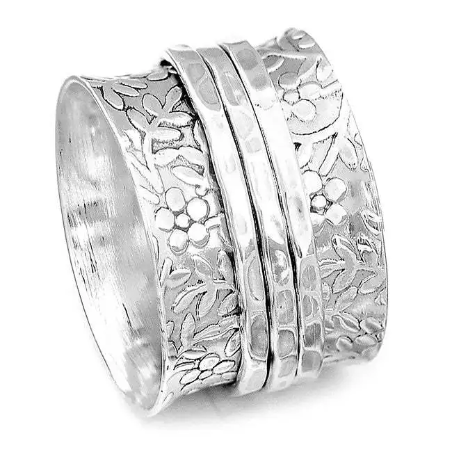 New Retro Fashion Wide Version Small Floral Ring Flower Rotating Ring Decompression Can Be Rotated Ring Jewelry Gift
New Retro Fashion Wide Version Small Floral Ring Flower Rotating Ring Decompression Can Be Rotated Ring Jewelry Gift