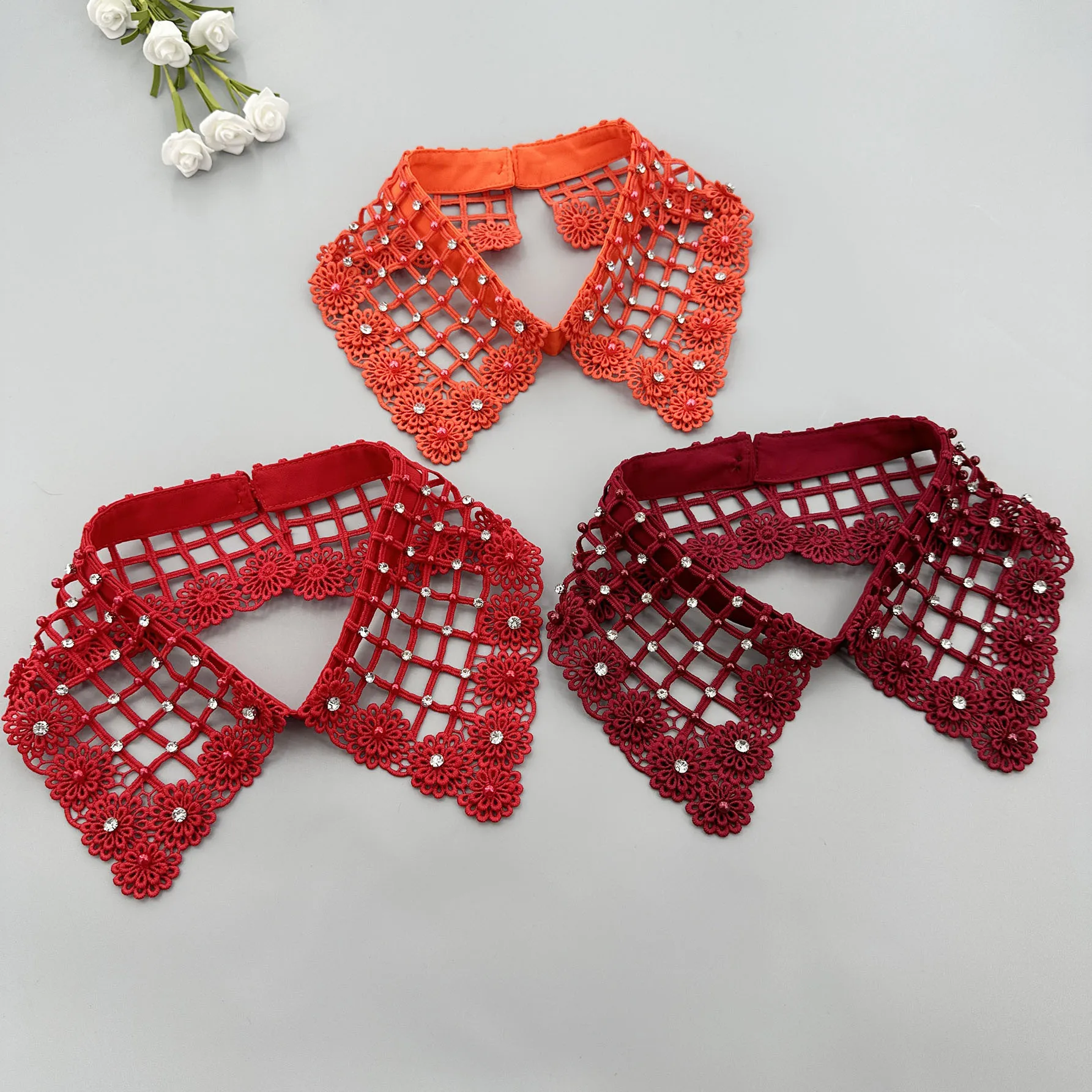 Женская блузка с вышивкой, вышивкой и объемным кружевом
Женская блузка с вышивкой, вышивкой и объемным кружевом