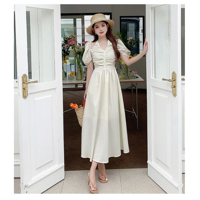 Summer 2023 new style neck hollowed out design sense dress high waist show thin bubble sleeve a-line skirt white
Summer 2023 new style neck hollowed out design sense dress high waist show thin bubble sleeve a-line skirt white