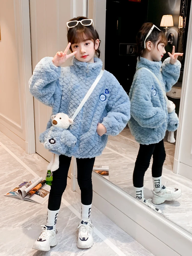 Girls' coat autumn and winter 2022 new children's winter clothes plus velvet thick lamb wool girl big boy plush sweater
Girls' coat autumn and winter 2022 new children's winter clothes plus velvet thick lamb wool girl big boy plush sweater