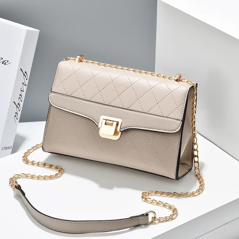 Осенняя популярная Высококачественная маленькая квадратная сумка на цепочке для женщин, новинка 2022, модная простая женская сумка через плечо INS
Осенняя популярная Высококачественная маленькая квадратная сумка на цепочке для женщин, новинка 2022, модная простая женская сумка через плечо INS