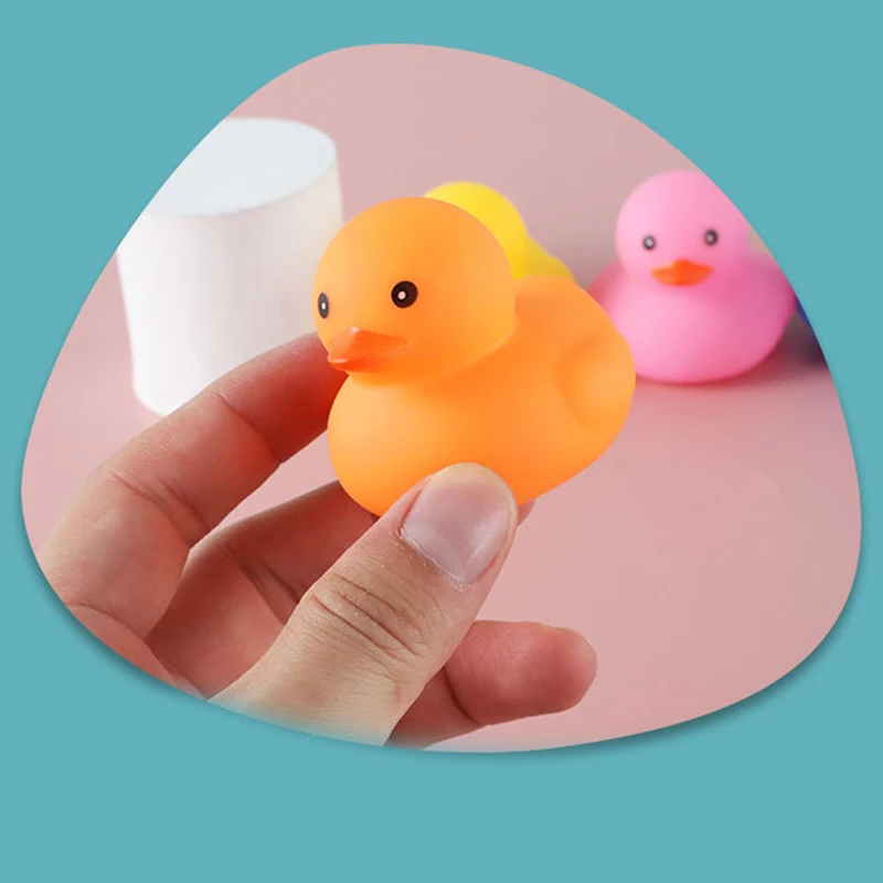Детские Игрушки для ванны, желтая утка, игрушка для купания в воде, кавайные сжимаемые плавающие утки, милые маленькие желтые утки, детский подарок
Детские Игрушки для ванны, желтая утка, игрушка для купания в воде, кавайные сжимаемые плавающие утки, милые маленькие желтые утки, детский подарок
