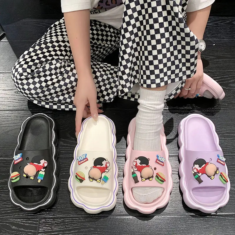 Тапочки Kawaii Crayon Shin-Chan для хобби аниме, толстые, Нескользящие тапочки с ощущением пошага на фекале летом
Тапочки Kawaii Crayon Shin-Chan для хобби аниме, толстые, Нескользящие тапочки с ощущением пошага на фекале летом