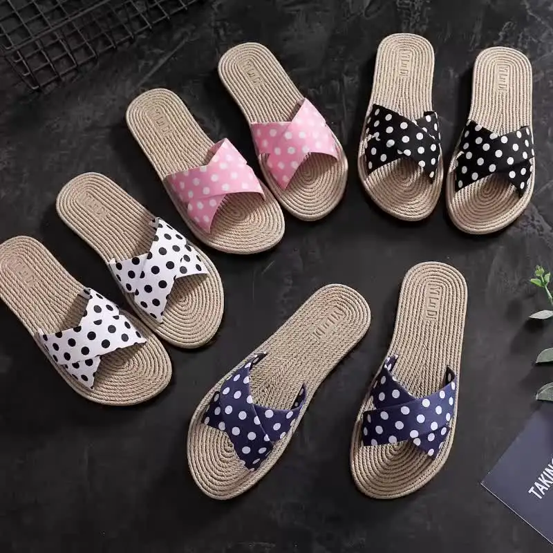 Shoes Slippers Casual Slipers Women Slides Shale Female Beach Lady Luxury 2022 Flat Sabot Soft Girl Summer Fashion Polka Dot Rom
Shoes Slippers Casual Slipers Women Slides Shale Female Beach Lady Luxury 2022 Flat Sabot Soft Girl Summer Fashion Polka Dot Rom