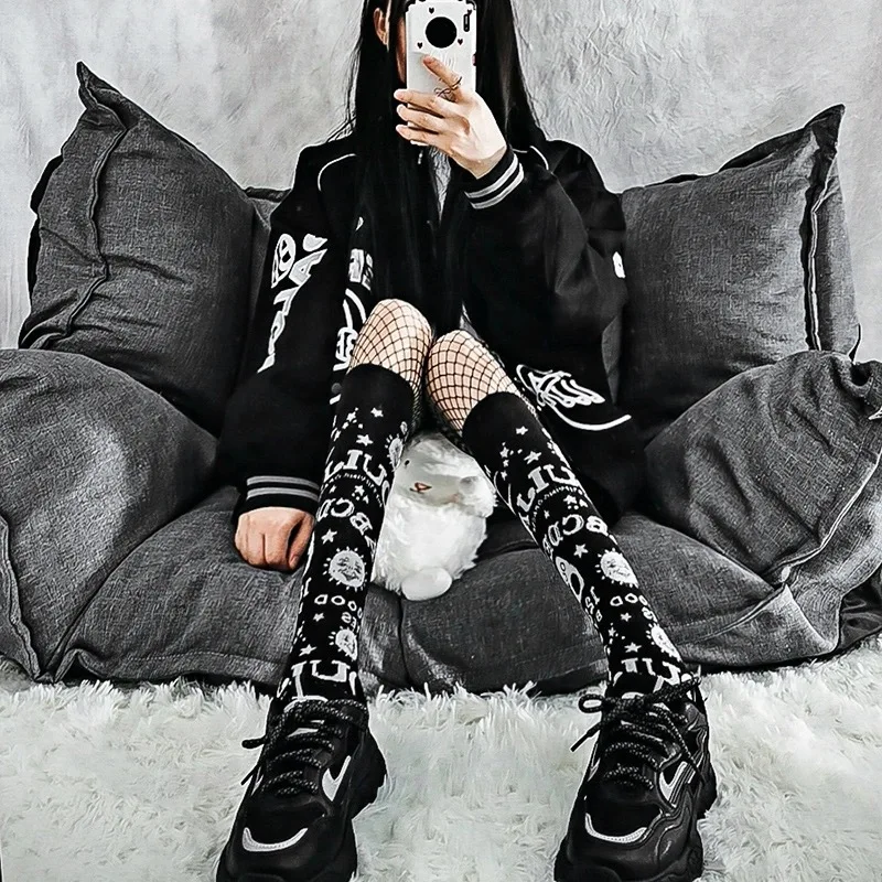 Harajuku Dark Magic Star Moon Knee Socks Women Girl Gothic Punk Streetwear Mall Goth JK School Casual Retro Ouija Board Long
Harajuku Dark Magic Star Moon Knee Socks Women Girl Gothic Punk Streetwear Mall Goth JK School Casual Retro Ouija Board Long