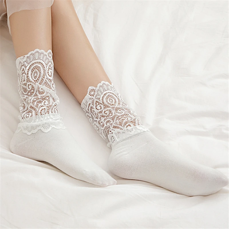 Sexy Lure Lace Ladies Elastic Retro Cute Socks Floral Mesh Female Socks Women Black Transparent Short Cotton Good Looking Sock
Sexy Lure Lace Ladies Elastic Retro Cute Socks Floral Mesh Female Socks Women Black Transparent Short Cotton Good Looking Sock