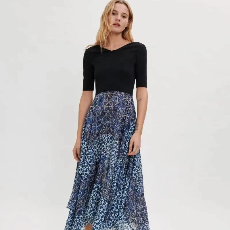 YILINHAN New Women Dress Fashion Printing Women Dress Early Spring Summer Woman Dresses Vintage Deep V-neck Dresses for Women
YILINHAN New Women Dress Fashion Printing Women Dress Early Spring Summer Woman Dresses Vintage Deep V-neck Dresses for Women