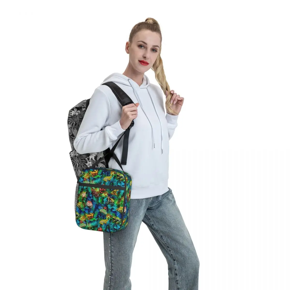 Colorful Frog Art Lunch Bag with Handle Cute Frogs Trending Animal Work Pocket Cooler Bag Carry Pearl Cotton Elegant Thermal Bag
Colorful Frog Art Lunch Bag with Handle Cute Frogs Trending Animal Work Pocket Cooler Bag Carry Pearl Cotton Elegant Thermal Bag