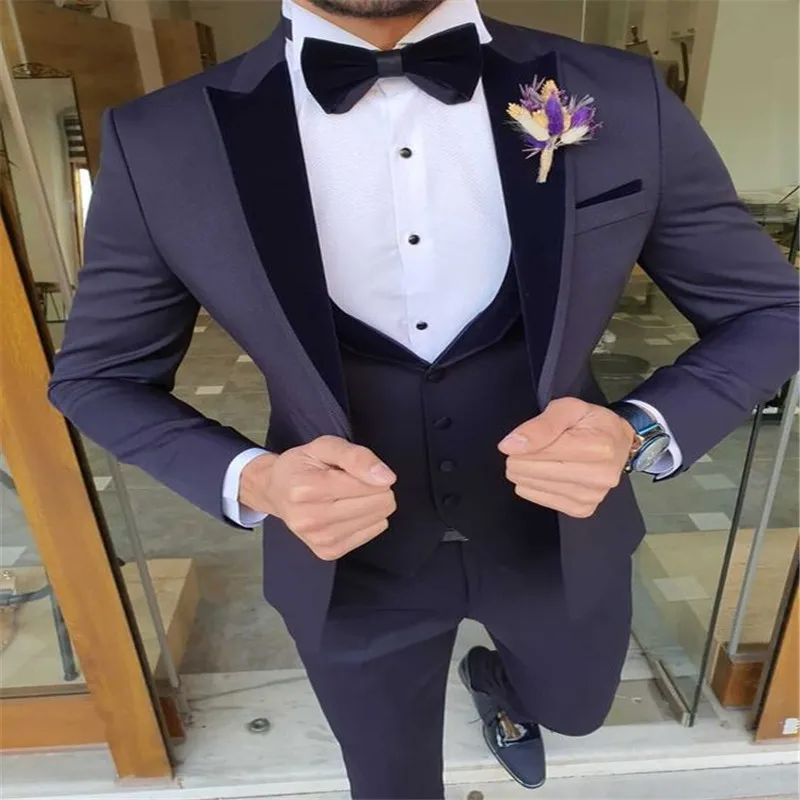 Bespoke Suit for Men Purple Blazer for Summer Wedding Groom Tuxedos Gift For Men Slim Fit Suit Wedding Blazer for Groomsmen
Bespoke Suit for Men Purple Blazer for Summer Wedding Groom Tuxedos Gift For Men Slim Fit Suit Wedding Blazer for Groomsmen