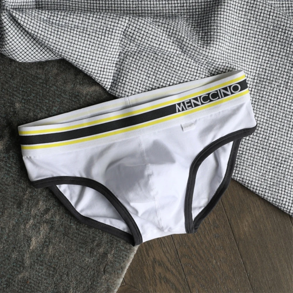 Male Underpants Soft Cotton Breathable Small Briefs G-string Thong Sexy Low Waist Pouch Thick Lingerie Slim Men Underwear A50
Male Underpants Soft Cotton Breathable Small Briefs G-string Thong Sexy Low Waist Pouch Thick Lingerie Slim Men Underwear A50