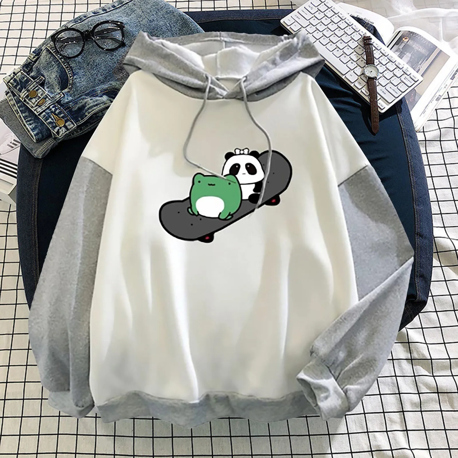 Kawaii Skateboard Frog & Panda Print Hoodie Cute Aesthetic Sweatshirt For Women Kpop Fashion Autumn Winter Long Sleeve Pullover
Kawaii Skateboard Frog & Panda Print Hoodie Cute Aesthetic Sweatshirt For Women Kpop Fashion Autumn Winter Long Sleeve Pullover
