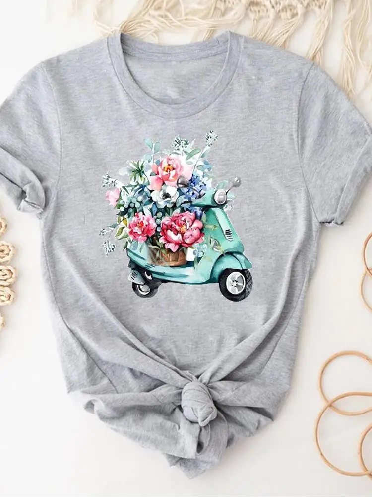 Женская летняя футболка с коротким рукавом, с принтом 
Женская летняя футболка с коротким рукавом, с принтом