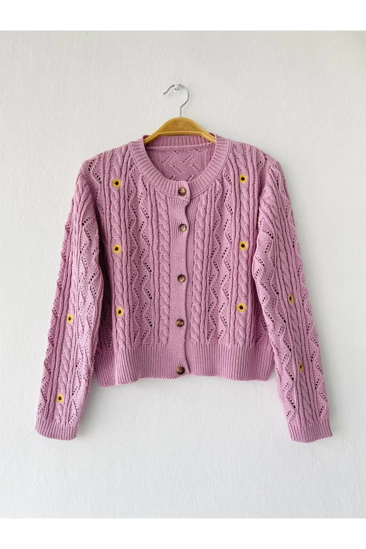 Women's Cardigan Sunflower embroidery Spring Pink Casual Knitted Quality Fashion Cardigan Sweaters Loose Sweater Sweater Jumper 
Women's Cardigan Sunflower embroidery Spring Pink Casual Knitted Quality Fashion Cardigan Sweaters Loose Sweater Sweater Jumper