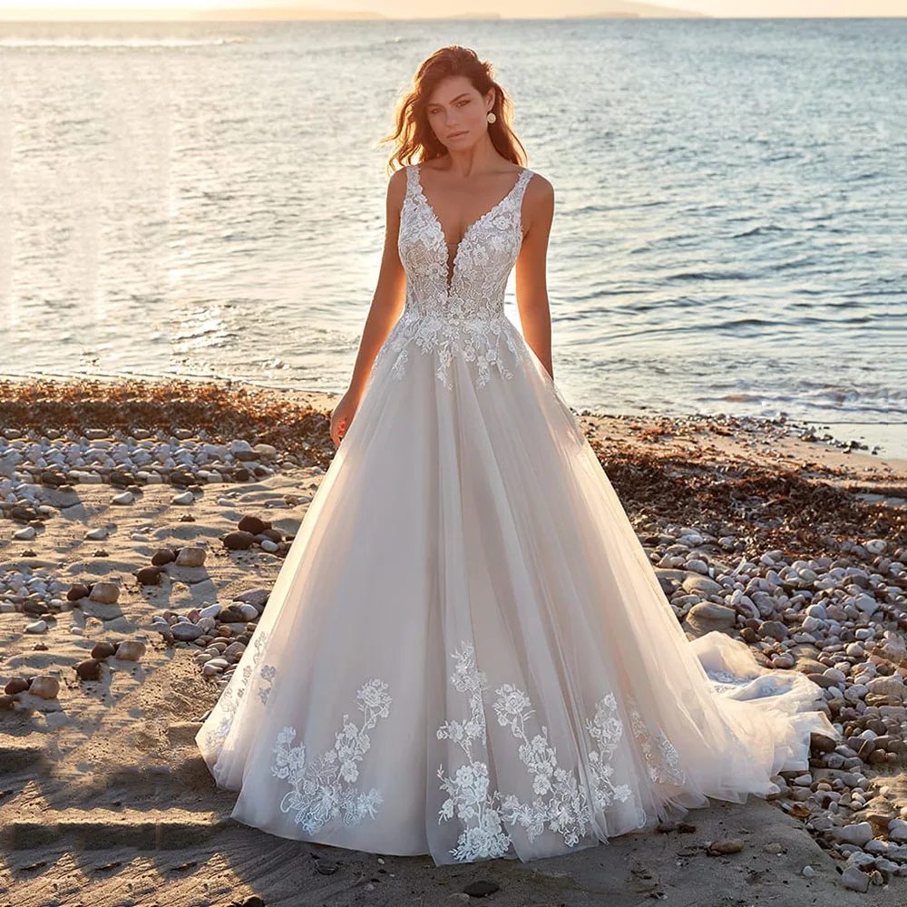 

Luxury V-Neck Tulle Wedding Dress Lace Applique Sleeveless Open Back Beach Bridal Gown A-Line Court Train Civil Vestido De Novia