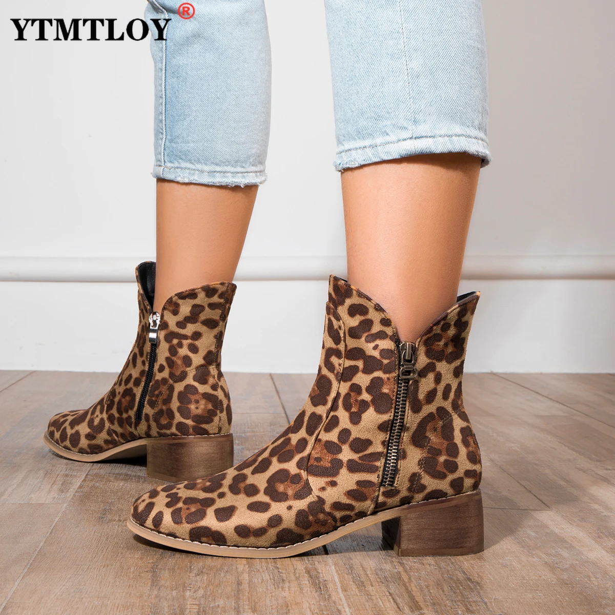 Snake Print Ankle Boots Women Pointed Toe Side Zipper High Heels 2022 New Autumn Short Boots Retro Leopard Mid-heel Women Boots
Snake Print Ankle Boots Women Pointed Toe Side Zipper High Heels 2022 New Autumn Short Boots Retro Leopard Mid-heel Women Boots