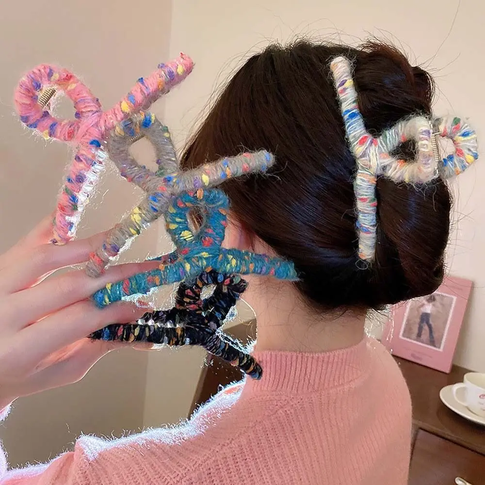 Autumn Headwear Korean Style Hair Accessories Knitted Shark Clips Winter Hair Clips Colored Hairpin Wool Knitted Hair Claws
Autumn Headwear Korean Style Hair Accessories Knitted Shark Clips Winter Hair Clips Colored Hairpin Wool Knitted Hair Claws
