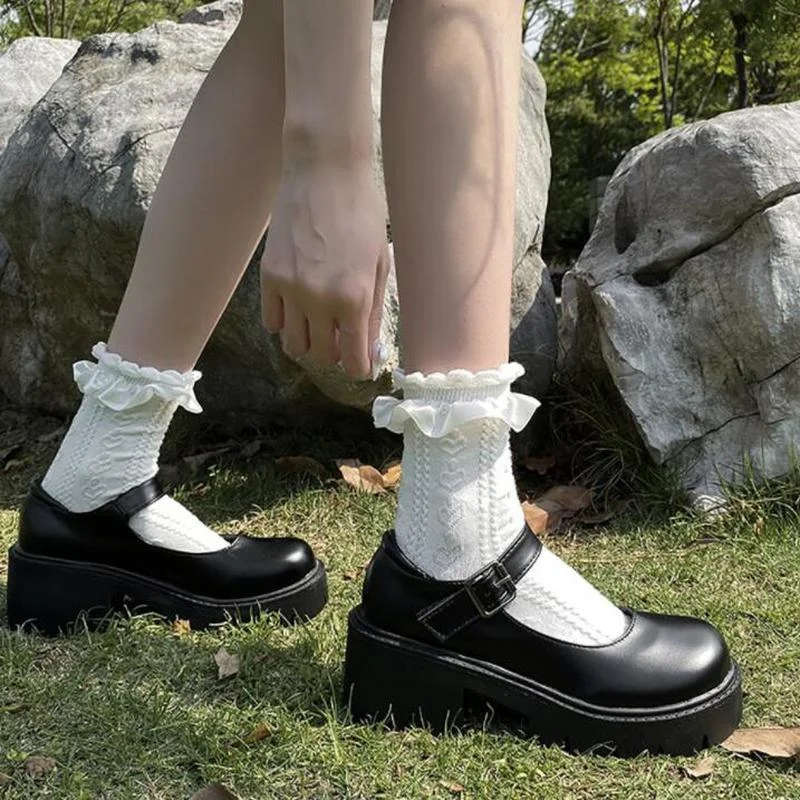 Women Lotita Shoes High Heels Platform Black White Round Head Mary Jane 2022 Retro Japaneses Style College Student Pumps
Women Lotita Shoes High Heels Platform Black White Round Head Mary Jane 2022 Retro Japaneses Style College Student Pumps