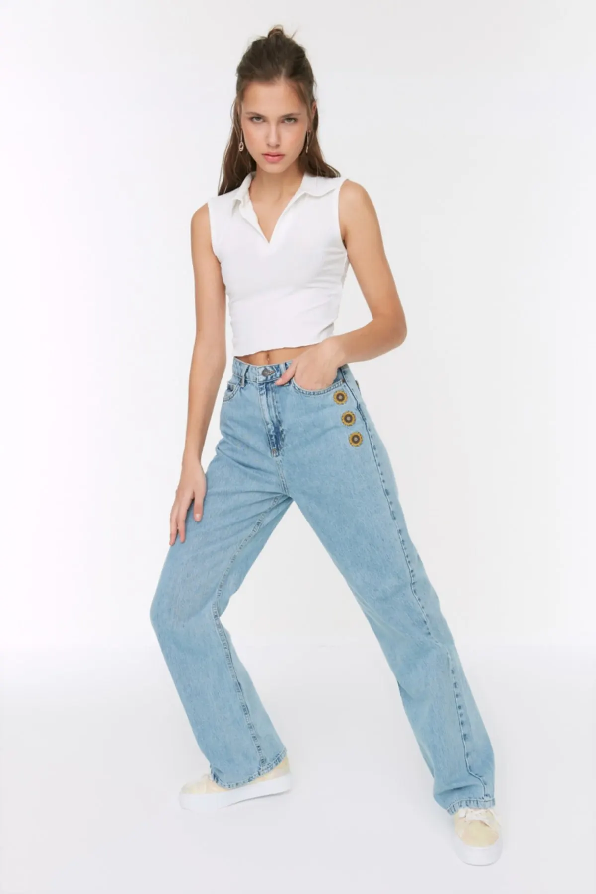 Women's Jean Blue embroidery High Waist & S Wide Leg Straight Pant Jeans Buttons Zipper Ladies
Women's Jean Blue embroidery High Waist & S Wide Leg Straight Pant Jeans Buttons Zipper Ladies