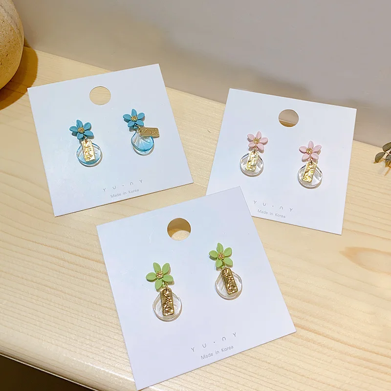 Korean Style Acrylic Flower Earrings for Women Girls 3 Colors Drop Earring Female Wedding Jewelry Dropshipping
Korean Style Acrylic Flower Earrings for Women Girls 3 Colors Drop Earring Female Wedding Jewelry Dropshipping