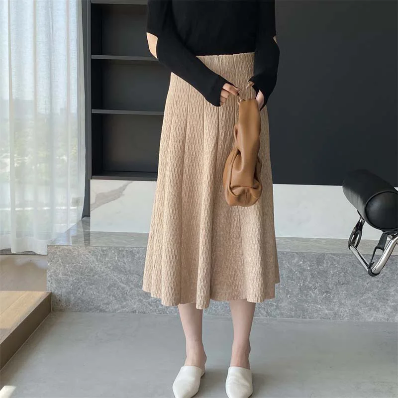 OHRYIYIE жаккардовая вязаная юбка средней длины женская 2023 Осень-зима толстая теплая юбка трапециевидной формы женские повседневные юбки с высокой талией леди
OHRYIYIE жаккардовая вязаная юбка средней длины женская 2023 Осень-зима толстая теплая юбка трапециевидной формы женские повседневные юбки с высокой талией леди