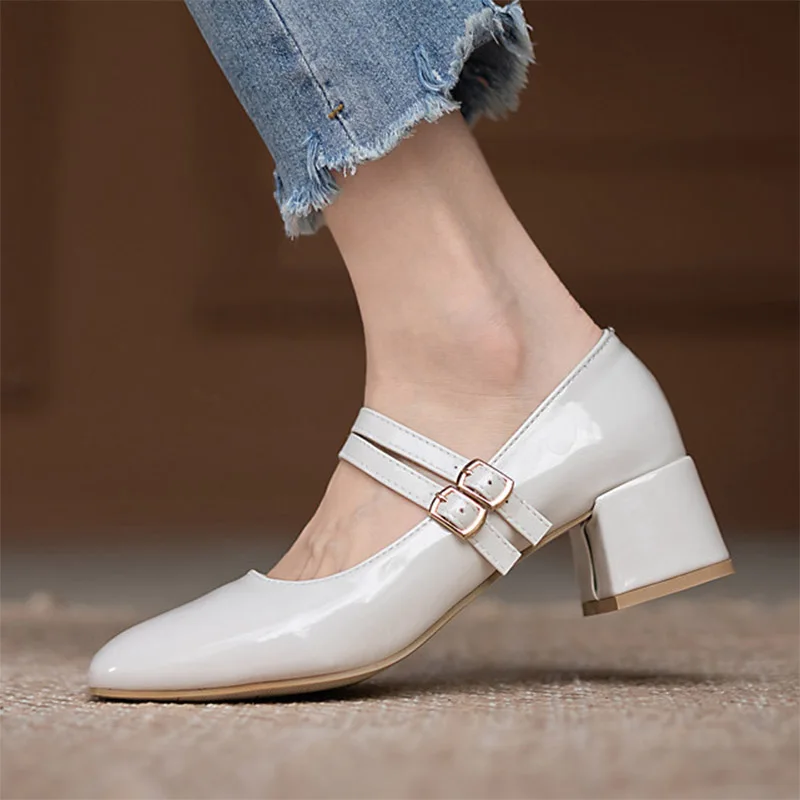 Plus Size 42 Women Patent Leather Dress Shoes Three Buckle Mary Janes Shoes Female Wedding Shoes Bridal Medium Heels Pumps 8244N
Plus Size 42 Women Patent Leather Dress Shoes Three Buckle Mary Janes Shoes Female Wedding Shoes Bridal Medium Heels Pumps 8244N