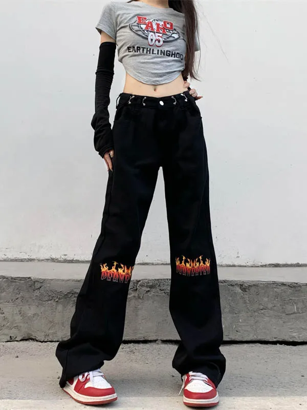 

Черные джинсы с принтом в виде пламени и букв, джинсовые брюки в стиле хиппи, хип-хоп, панк-рок, модная уличная одежда в стиле Харадзюку, y2k, бойфренд