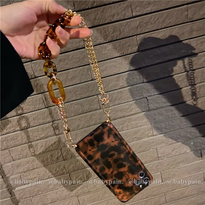 Amber Leopard Metal Hand Chain Apple IPhone14promax Phone Case 13/X Iphone 11 Pro Case Iphone
Amber Leopard Metal Hand Chain Apple IPhone14promax Phone Case 13/X Iphone 11 Pro Case Iphone
