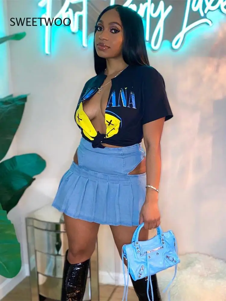 Summer Wholesale Clothes Casual Graphic T Shirts O Neck Short Sleeve Tees Tops Women 2022 Black Crop Top Bandage Print Top
Summer Wholesale Clothes Casual Graphic T Shirts O Neck Short Sleeve Tees Tops Women 2022 Black Crop Top Bandage Print Top