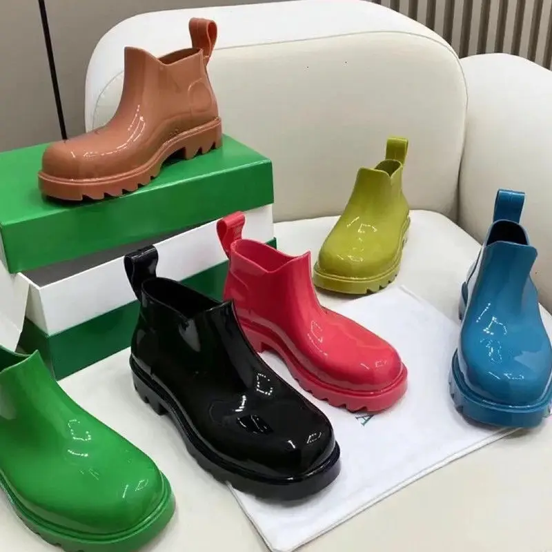 Spring/Autumn New Style Creative Design Boots Men's Fashion High-Sense Short Boots Waterproof Heightening Candy Rain Boots Boots
Spring/Autumn New Style Creative Design Boots Men's Fashion High-Sense Short Boots Waterproof Heightening Candy Rain Boots Boots
