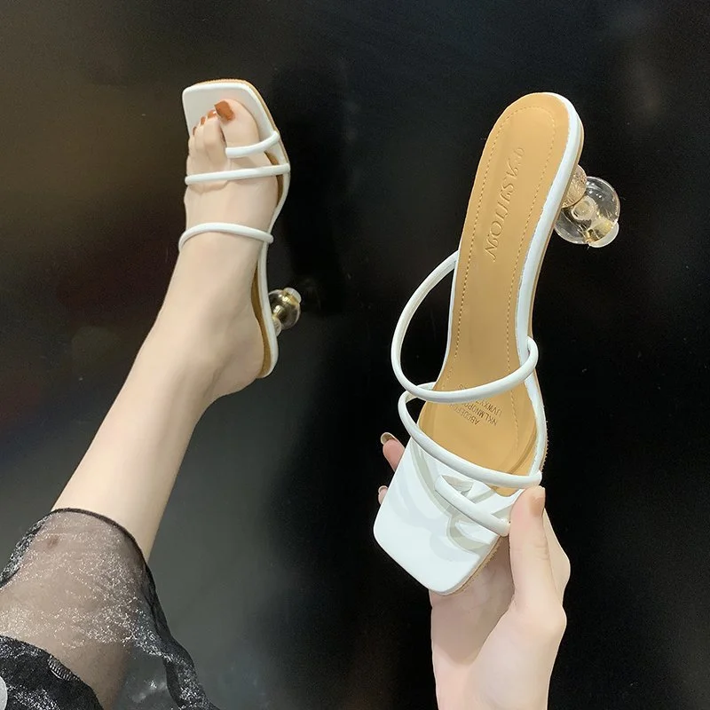 Сандалии женские на высоком каблуке, босоножки с квадратным носком, со стразами, Роскошные туфли, цвет белый, лето
Сандалии женские на высоком каблуке, босоножки с квадратным носком, со стразами, Роскошные туфли, цвет белый, лето