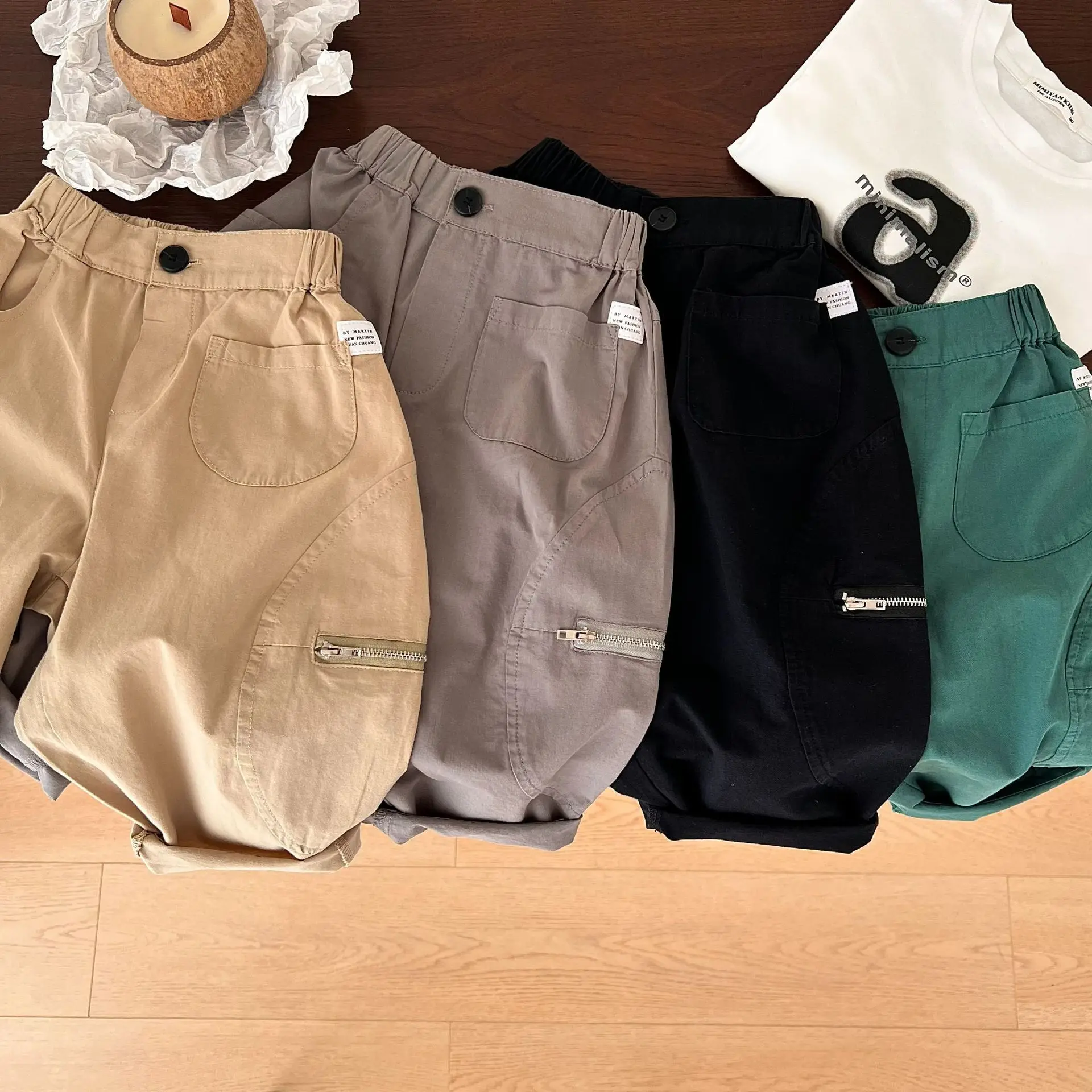 Children's Trousers 2022 Autumn New Boys and Girls Solid Color Radish Pants Baby Wide-leg Cargo Pants Fashion Children Trousers
Children's Trousers 2022 Autumn New Boys and Girls Solid Color Radish Pants Baby Wide-leg Cargo Pants Fashion Children Trousers