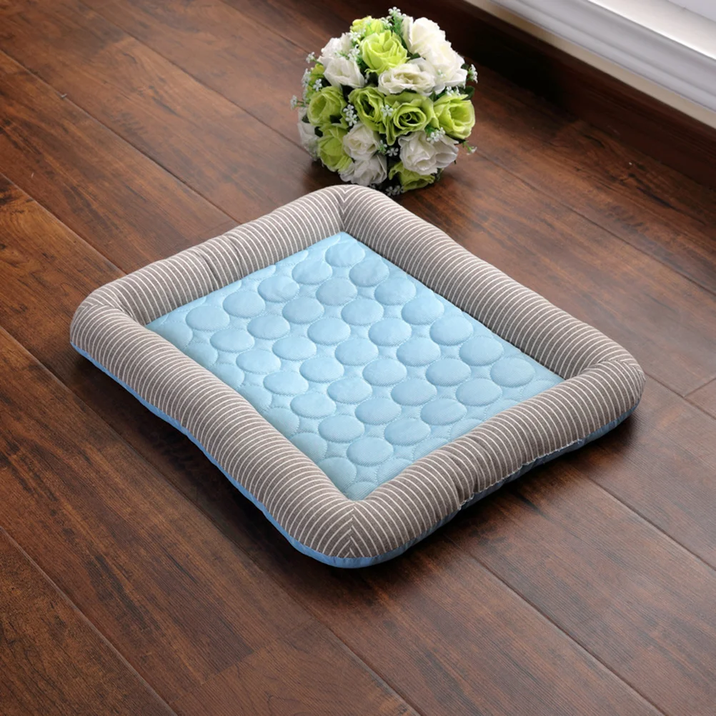 Охлаждающий коврик, подушка для кошки, удобная летняя подстилка для питомцев, ящиков и кроватей (синий, 54x43 см)
Охлаждающий коврик, подушка для кошки, удобная летняя подстилка для питомцев, ящиков и кроватей (синий, 54x43 см)
