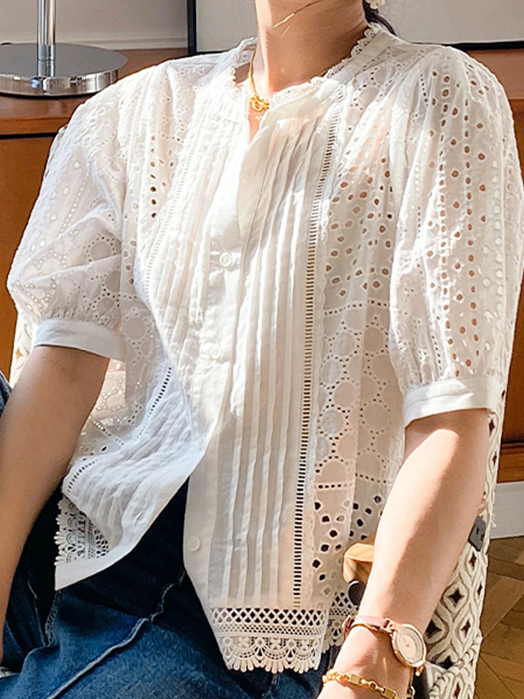 Lace Patchwork Blouses Women 2022 Summer Puff Sleeve Hollow Out Folds White Shirts Elegant Chic Casual Loose Retro Chemise Femme
Lace Patchwork Blouses Women 2022 Summer Puff Sleeve Hollow Out Folds White Shirts Elegant Chic Casual Loose Retro Chemise Femme