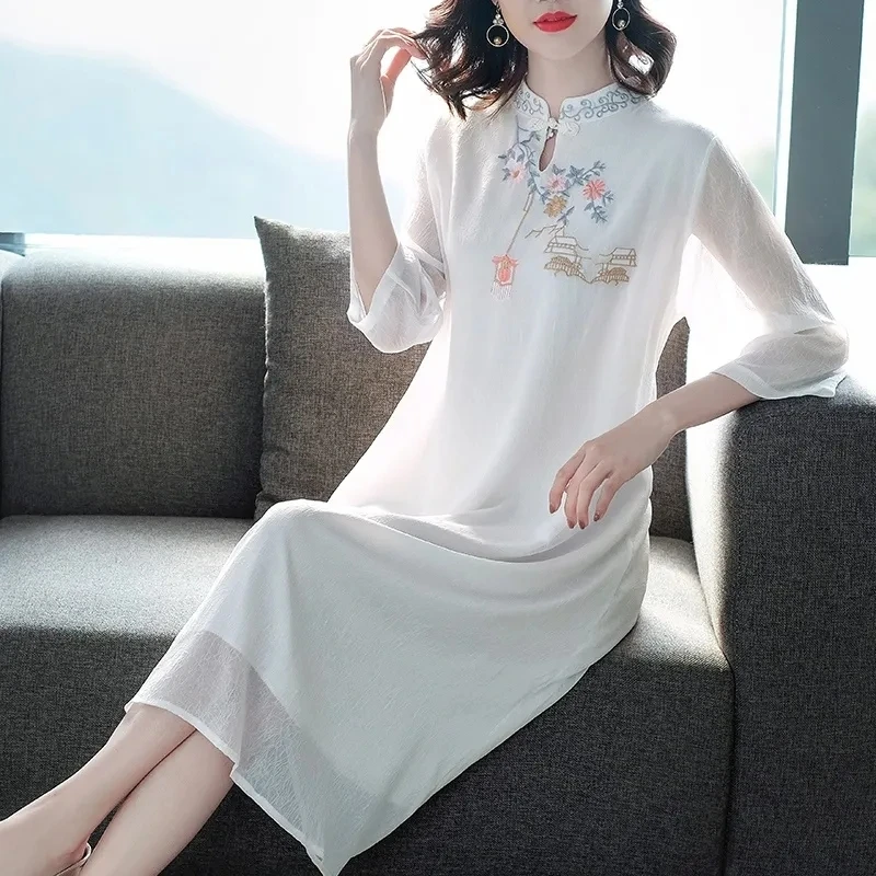 Fashion Embroidery Dress Women 2022 Summer New Vintage Ethnic Style Wild Robe Femme Stand Collar Vestidos Elegantes Para Mujer
Fashion Embroidery Dress Women 2022 Summer New Vintage Ethnic Style Wild Robe Femme Stand Collar Vestidos Elegantes Para Mujer