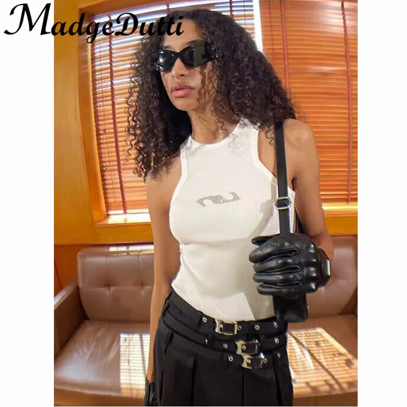 3.5 MadgeDutti Fashion Sense Of Design Letter Diamonds Ribbed Collect Waist Sleeveless Tank Top Women
3.5 MadgeDutti Fashion Sense Of Design Letter Diamonds Ribbed Collect Waist Sleeveless Tank Top Women