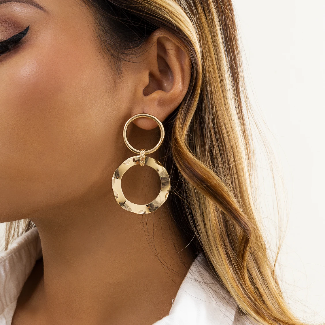 Ingemark Gothic Oversized Gold Color Metal Drop Earrings for Women Ladies Punk Vintage Round Circle Dangle Earrings Ear Jewelry 
Ingemark Gothic Oversized Gold Color Metal Drop Earrings for Women Ladies Punk Vintage Round Circle Dangle Earrings Ear Jewelry
