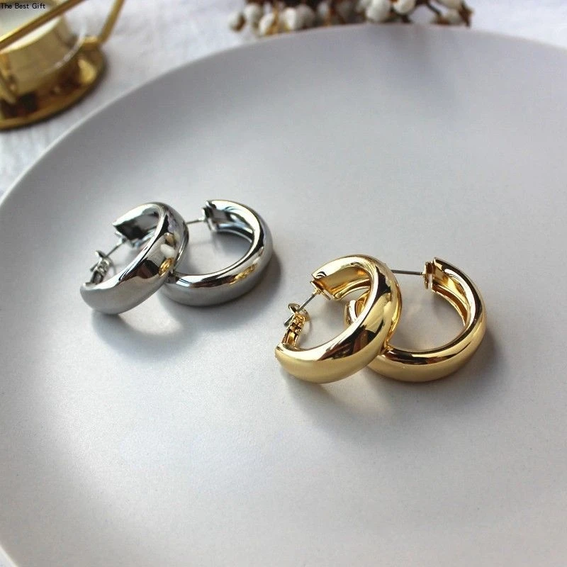 Minimalistische Goud Kleur Ronde Oorbellen Voor Vrouwen Trendy Geometrische Drop Verklaring Oorbellen Party Mode-sieraden Gift
Minimalistische Goud Kleur Ronde Oorbellen Voor Vrouwen Trendy Geometrische Drop Verklaring Oorbellen Party Mode-sieraden Gift