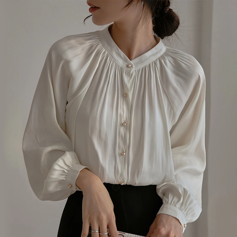 2022 Vinegar Silk Satin Blouses Shirts Women's Off White Long Sleeve Elegant Stand Collar Tops French Retro Lantern Sleeve Blusa
2022 Vinegar Silk Satin Blouses Shirts Women's Off White Long Sleeve Elegant Stand Collar Tops French Retro Lantern Sleeve Blusa