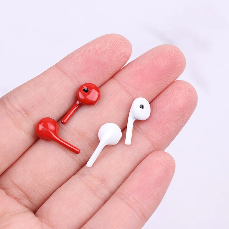 1Pair Dollhouse Mini Earphone Model For Doll House Cell Phone Decoration Accessories Kids Pretend Play Toys DIY
1Pair Dollhouse Mini Earphone Model For Doll House Cell Phone Decoration Accessories Kids Pretend Play Toys DIY