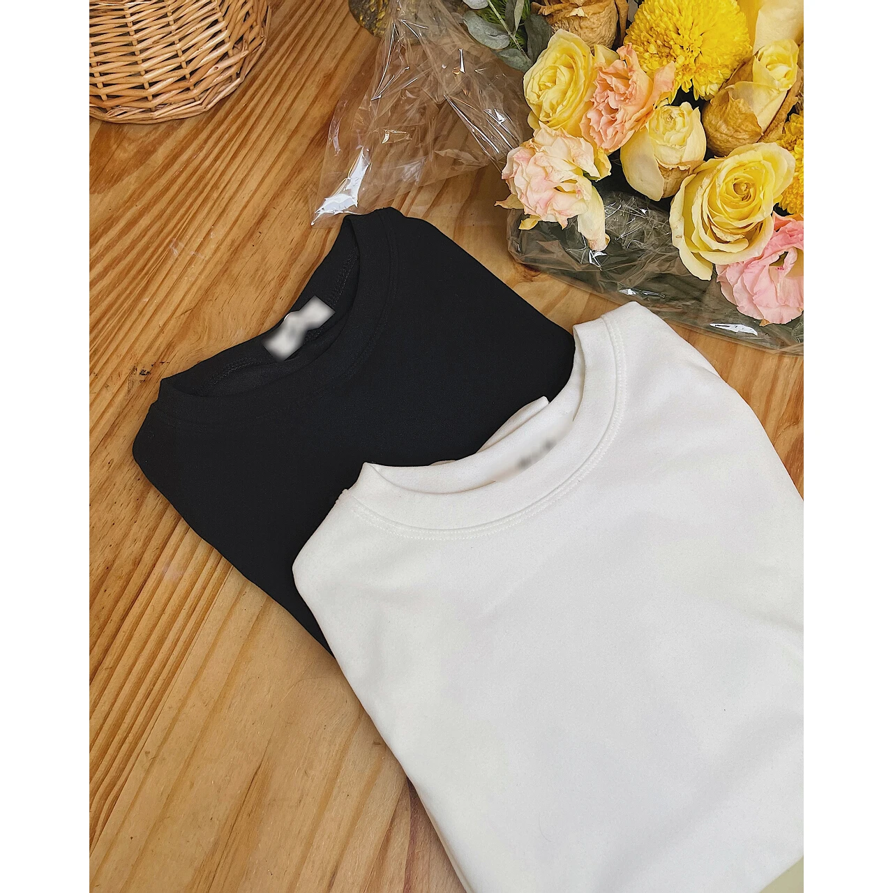 2022 Y2k Top Women Off White T-shirt Clothes Shirt Blouses Fashion Long Sleeve Basic Warm Cheap Free Shipping Korean Style Oem
2022 Y2k Top Women Off White T-shirt Clothes Shirt Blouses Fashion Long Sleeve Basic Warm Cheap Free Shipping Korean Style Oem