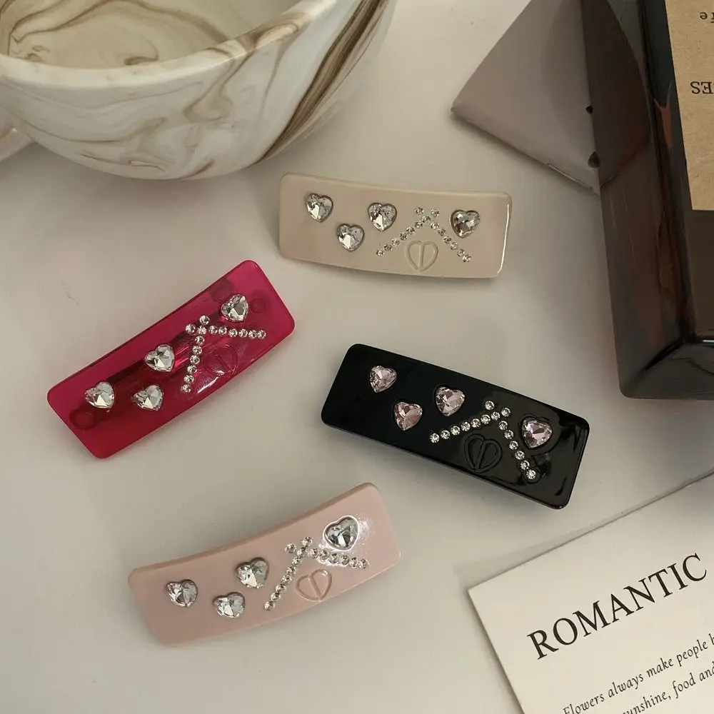 Korean Style Girl Heart Acrylic Hair Clip Heart Rhinestone Bangs Hairpin Women Sweet Barrettes Headdress Lovely Hair Accessories
Korean Style Girl Heart Acrylic Hair Clip Heart Rhinestone Bangs Hairpin Women Sweet Barrettes Headdress Lovely Hair Accessories