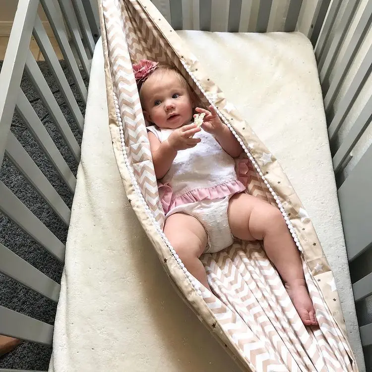 Newborn Folding Home Portable Outdoor Knitted Baby Hammock Infant Hanging Sleeping Bed Bassinet
Newborn Folding Home Portable Outdoor Knitted Baby Hammock Infant Hanging Sleeping Bed Bassinet