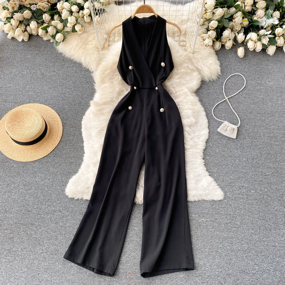 2022 Sleeveless V-neck Design Feeling Hanging Neck One-piece Pants Retro Fashion Loose High Waist Slim Casual Wide Leg Pants
2022 Sleeveless V-neck Design Feeling Hanging Neck One-piece Pants Retro Fashion Loose High Waist Slim Casual Wide Leg Pants