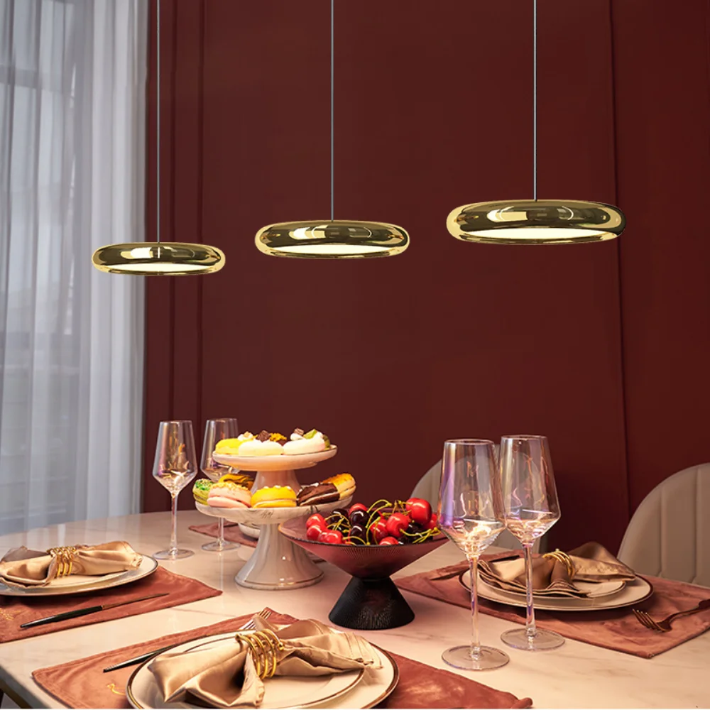 Nordic Restaurant Chandelier Simple Golden Silver LED Strip Chandelier Modern Electroplating Alloy Bar Kitchen Island Chandelier
Nordic Restaurant Chandelier Simple Golden Silver LED Strip Chandelier Modern Electroplating Alloy Bar Kitchen Island Chandelier