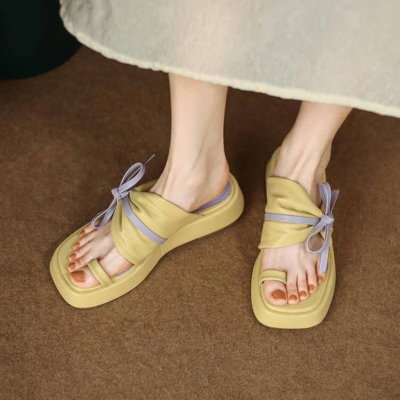 Slippers Women 2022 Summer Outer Wear Fashion New Thick Sole Flat Bottom Non-slip Comfortable Fairy Wind Women' Slippers
Slippers Women 2022 Summer Outer Wear Fashion New Thick Sole Flat Bottom Non-slip Comfortable Fairy Wind Women' Slippers