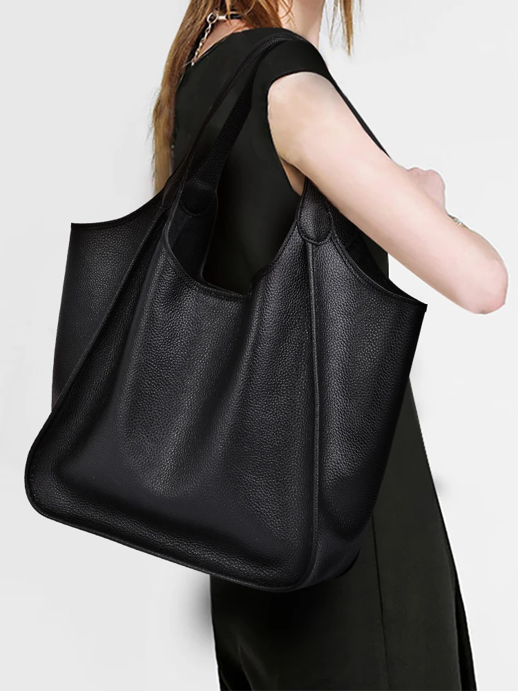 Tote Bag Women's Large Capacity Korean Simple Shoulder 2023 New Solid Light Soft Leather Mother's
Tote Bag Women's Large Capacity Korean Simple Shoulder 2023 New Solid Light Soft Leather Mother's